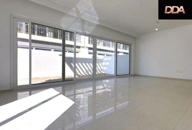 75016083 - Property Image 2