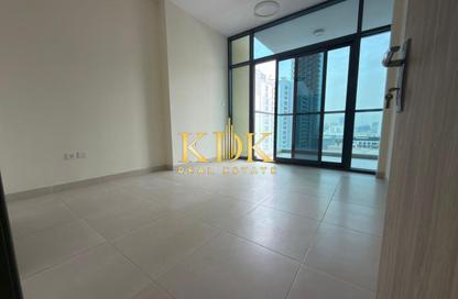 Apartment - 1 Bedroom - 2 Bathrooms for rent in Central Park Tower - District 12 - Jumeirah Village Circle - Dubai