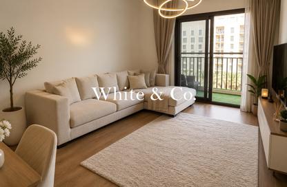 Apartment - 2 Bedrooms - 2 Bathrooms for sale in Hayat Boulevard 1B - Hayat Boulevard 1 - Hayat Boulevard - Town Square - Dubai
