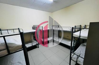 Labor Camp - Studio - 7+ Bathrooms for rent in M-37 - Mussafah Industrial Area - Mussafah - Abu Dhabi Labor Camp - Studio - 7+ Bathrooms for rent in M-37 - Mussafah Industrial Area - Mussafah - Abu Dhabi