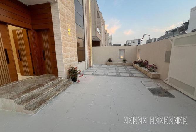 72316434 - Property Image 3