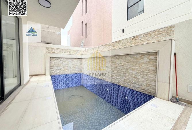 74232585 - Property Image 2