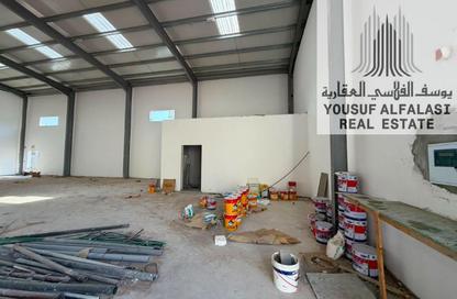 Warehouse - Studio - 2 Bathrooms for rent in Umm Al Thuoob - Umm Al Quwain