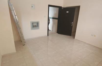 Apartment - 1 - 1 for rent in Al Butina 9 Building - Al Butina - Sharjah