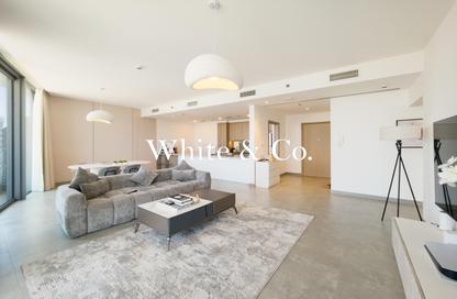 Apartment - 2 Bedrooms - 3 Bathrooms for sale in Stella Maris - Dubai Marina - Dubai