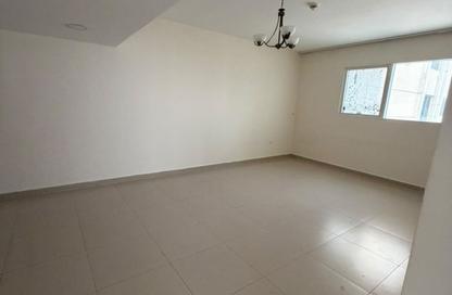 Apartment - 1 - 2 for rent in Al Majaz 1 - Al Majaz - Sharjah