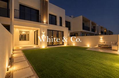 Townhouse - 4 - 4 for rent in Jebel Ali Village Townhouses - Jebel Ali Village - Jebel Ali - Dubai