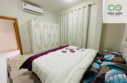 Apartment - 2 Bedrooms - 2 Bathrooms for rent in Corniche Tower - Ajman Corniche Road - Ajman