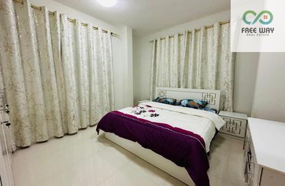 Apartment - 2 Bedrooms - 2 Bathrooms for rent in Corniche Tower - Ajman Corniche Road - Ajman