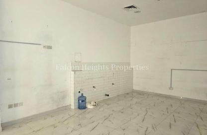 Shop - Studio for rent in Al Attar Business Centre - Al Barsha 1 - Al Barsha - Dubai