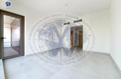 Apartment - 1 Bedroom - 2 Bathrooms for rent in Hamdan Street - Abu Dhabi Apartment - 1 Bedroom - 2 Bathrooms for rent in Hamdan Street - Abu Dhabi