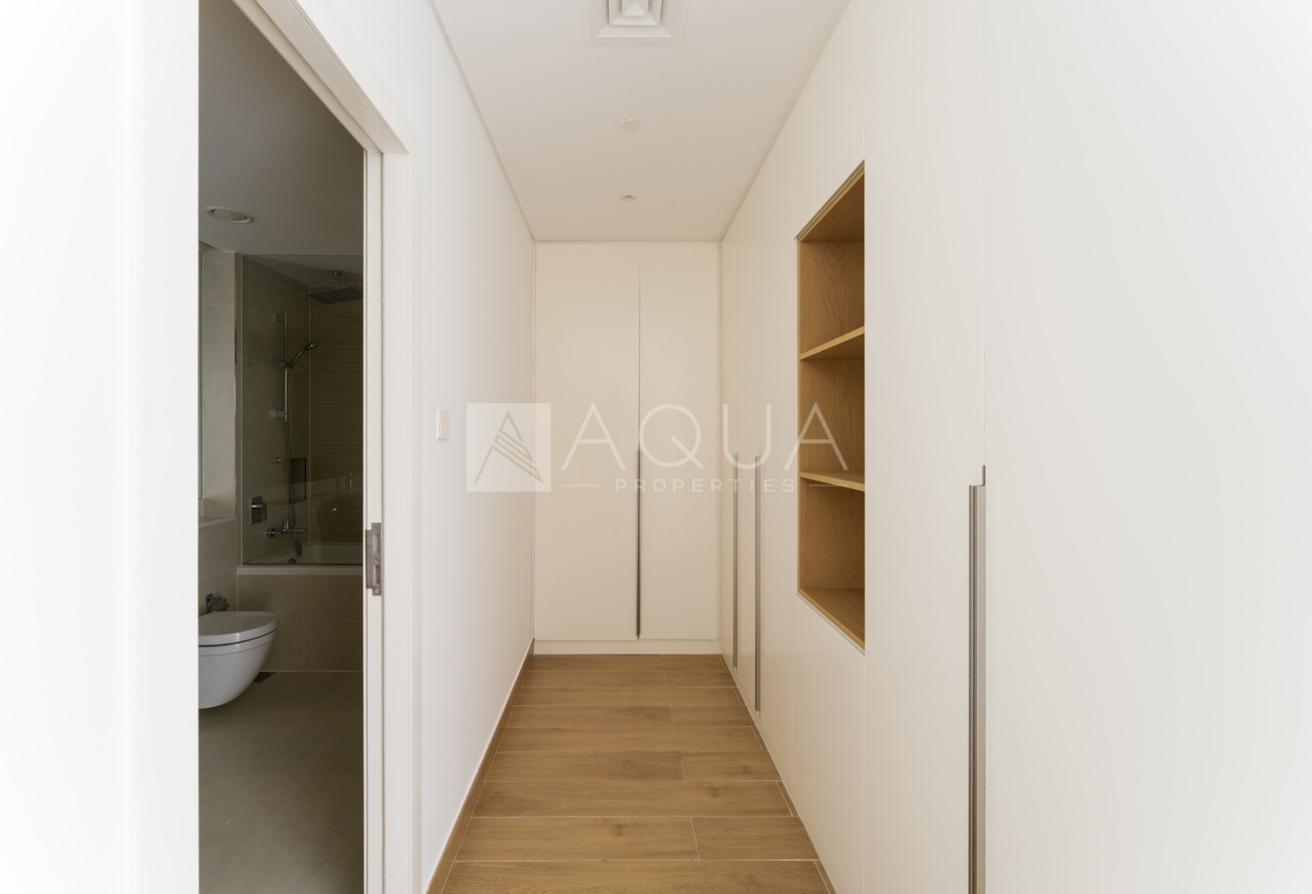 Stunning Sunsets | Chiller Free | Maids Room photo 13