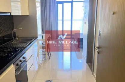 النزل و الشقق الفندقية - 1 حمام للايجار في آيكون سيتي  تاور سي - آيكن سيتي - الخليج التجاري - دبي