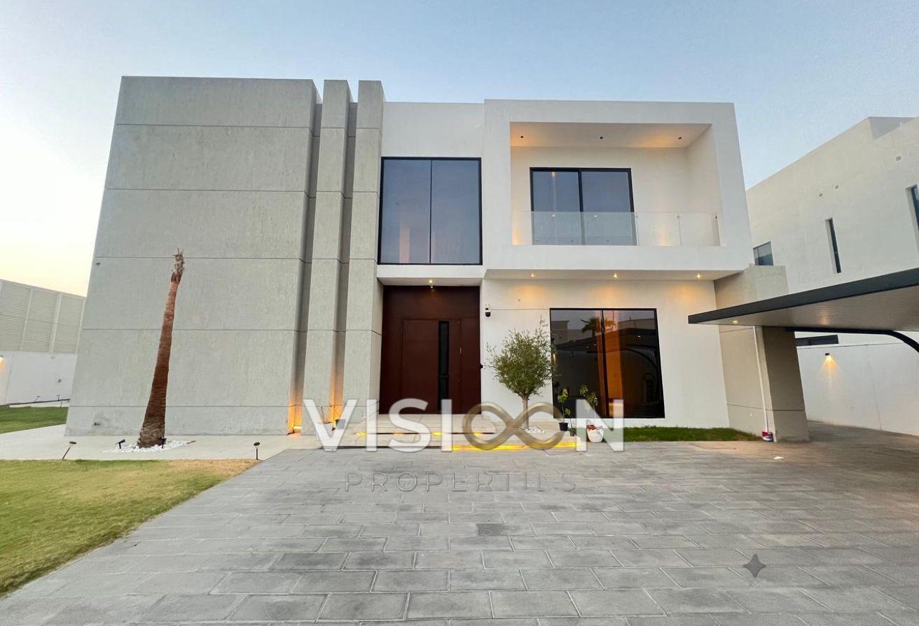 Elegant 5BR Villa | Private Pool & Garden photo 7