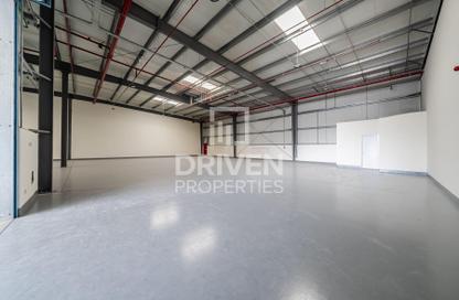 Warehouse - Studio - 1 Bathroom for rent in Dubai Investment Park 2 (DIP 2) - Dubai Investment Park (DIP) - Dubai
