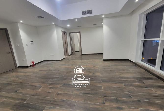 87034792 - Property Image 2