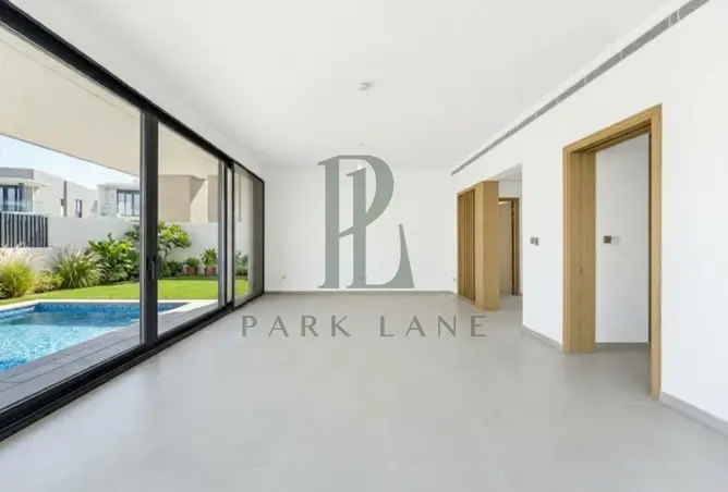 155577302 - Property Image 2