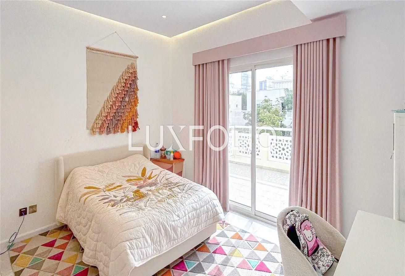 Luxury Living | Remodelled Type 5| Fully Furnished photo 13