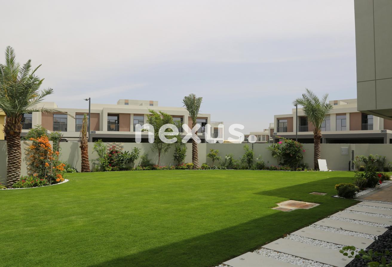 Upgraded | Corner |Furnished | Smart Home | Vacant photo 4