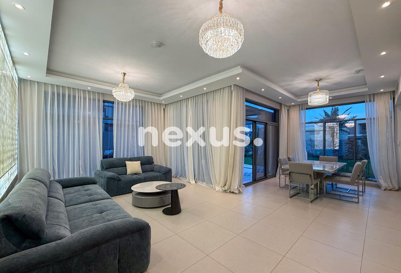 Upgraded | Corner |Furnished | Smart Home | Vacant photo 6