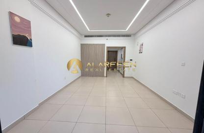 Apartment - Studio - 1 Bathroom for rent in Sunrise Legend - Arjan - Dubai