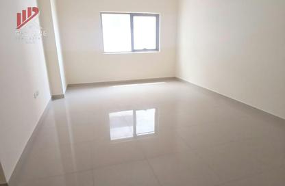 Apartment - 1 Bedroom - 2 Bathrooms for rent in Thuraya Al Majaz Building - Al Majaz 3 - Al Majaz - Sharjah Apartment - 1 Bedroom - 2 Bathrooms for rent in Thuraya Al Majaz Building - Al Majaz 3 - Al Majaz - Sharjah