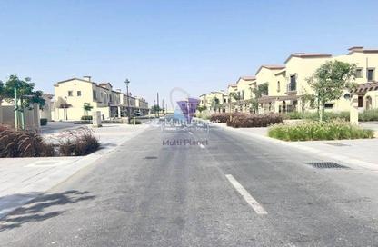 Villa - 3 Bedrooms - 4 Bathrooms for rent in Bloom Living - Zayed City (Khalifa City C) - Khalifa City - Abu Dhabi