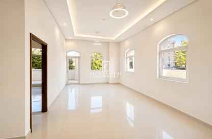 Apartment - 1 - 2 for rent in Easton Court - Motor City - Dubai