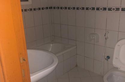 Apartment - 2 Bedrooms - 2 Bathrooms for rent in Al Azza Building - Al Rumaila - Ajman