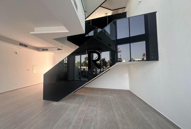 79002343 - Property Image 3