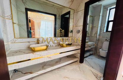 Villa - 5 Bedrooms - 7 Bathrooms for rent in Al Helio 2 - Al Helio - Ajman Villa - 5 Bedrooms - 7 Bathrooms for rent in Al Helio 2 - Al Helio - Ajman