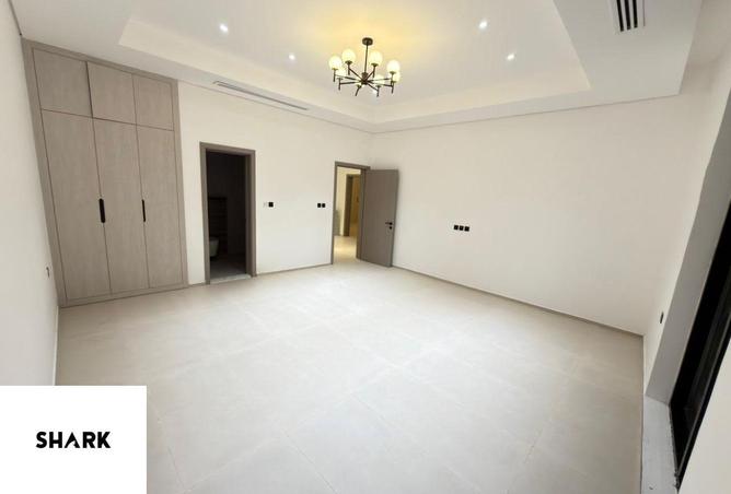 74238245 - Property Image 3