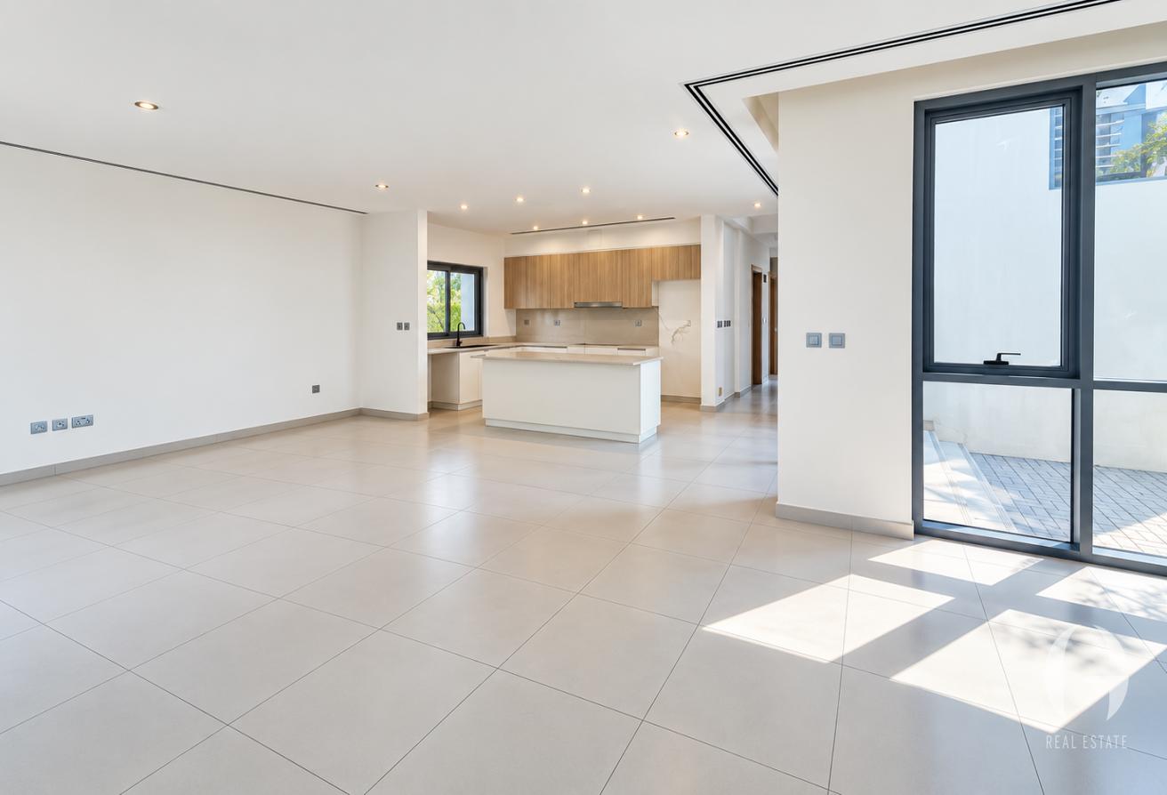 4BR E3 Corner | Back-to-Back | Sidra | Spacious photo 5