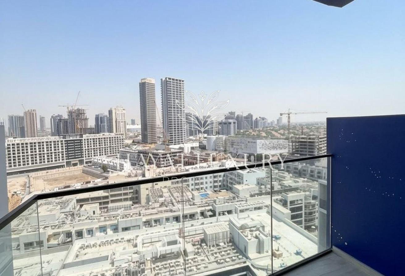 Unfurnished 1BR I High Floor I Pool View photo 5