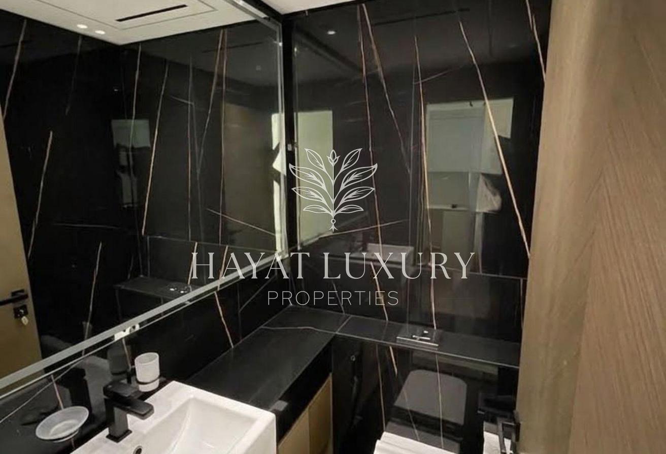 Unfurnished 1BR I High Floor I Pool View photo 12