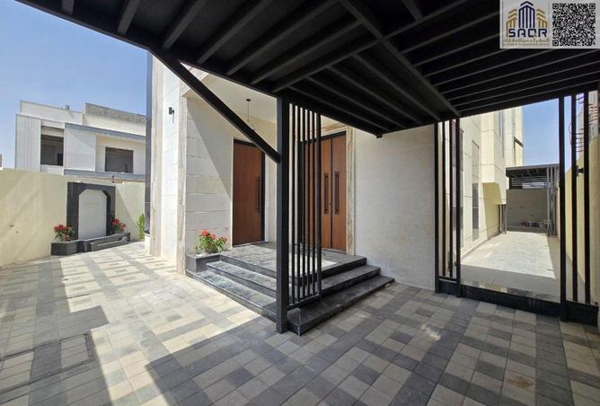 81924458 - Property Image 2