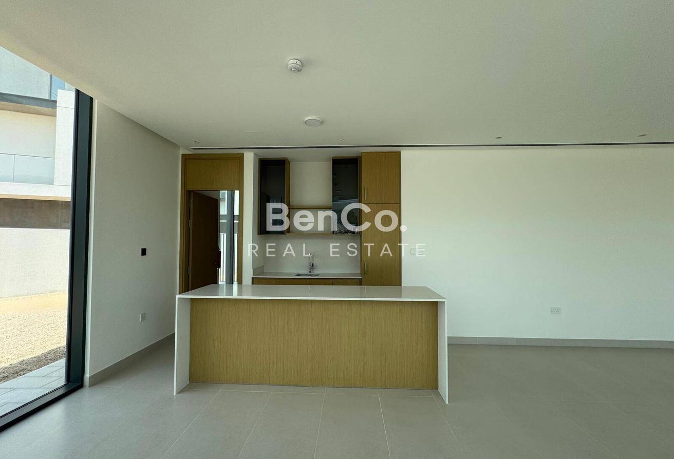 Best Position | Vacant | The Valley Expert photo 4