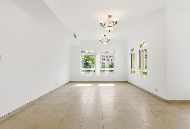 54405248 - Property Image 2