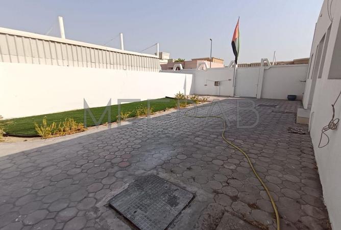 136553996 - Property Main Image