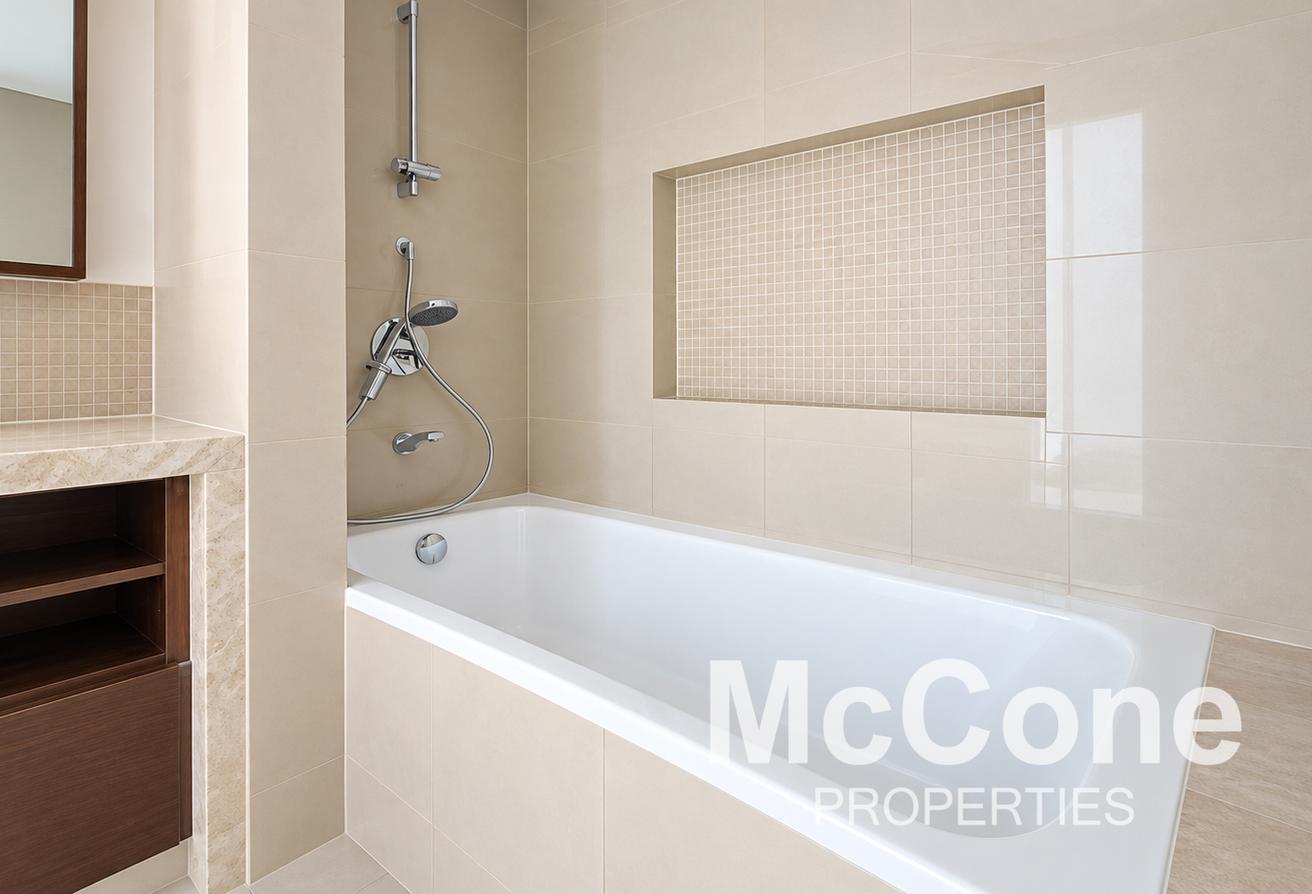 Spacious | Burj and Fountain Views | High Floor photo 19
