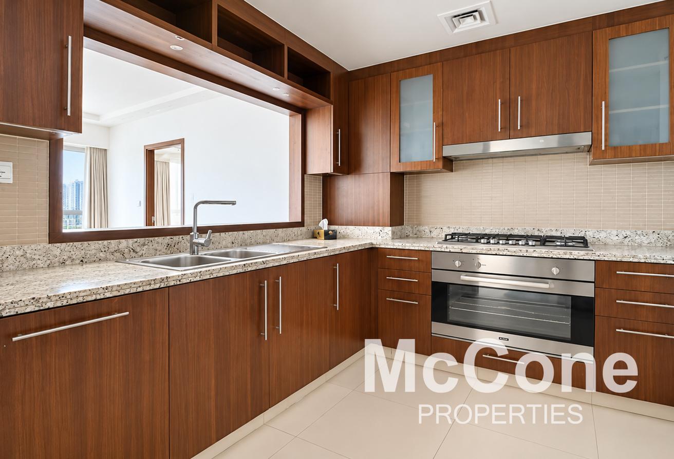 Spacious | Burj and Fountain Views | High Floor photo 7