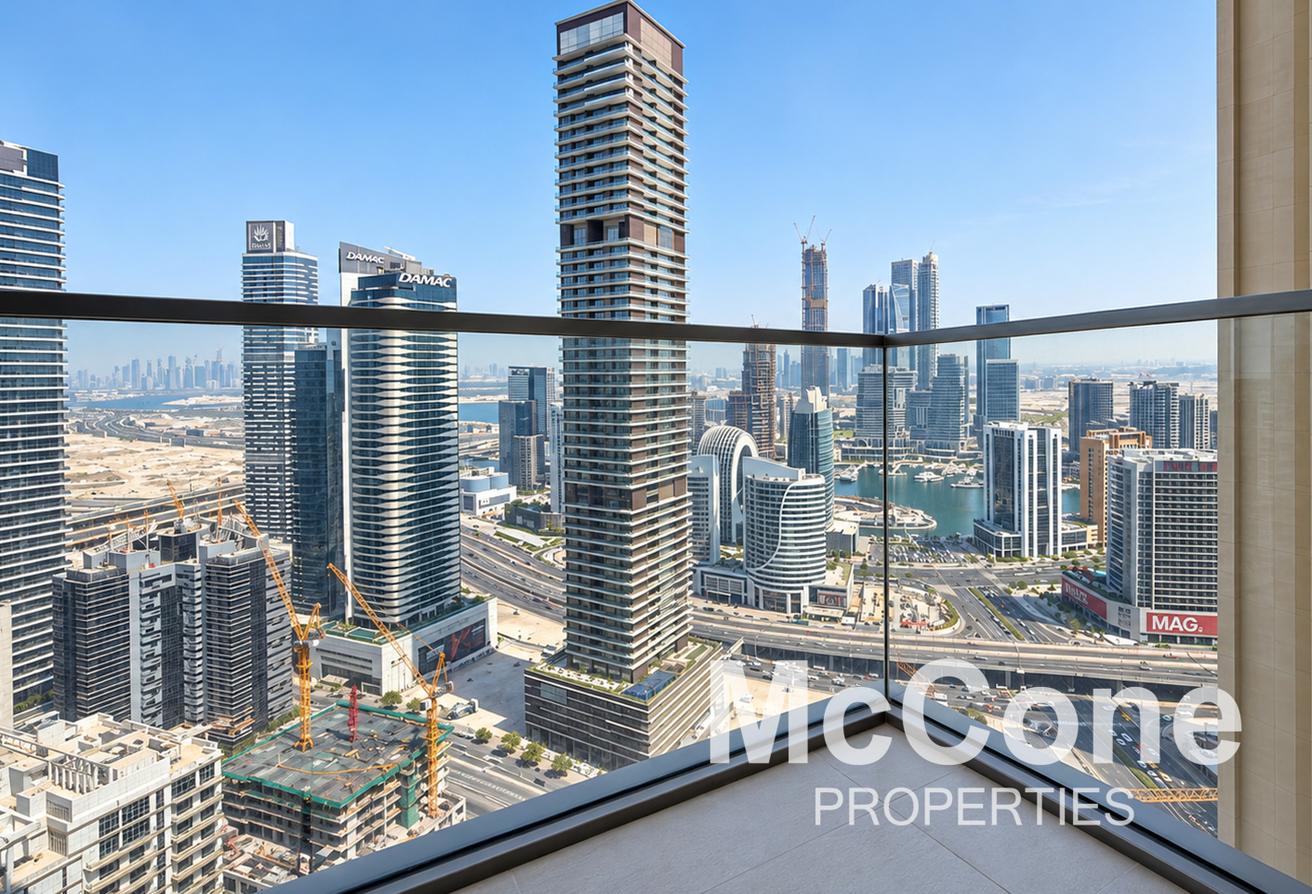 Spacious | Burj and Fountain Views | High Floor photo 21