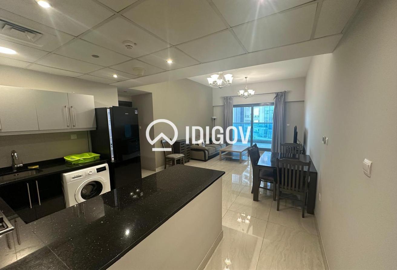 Vacant | Mid Floor | Furnished | With Balcony photo 4