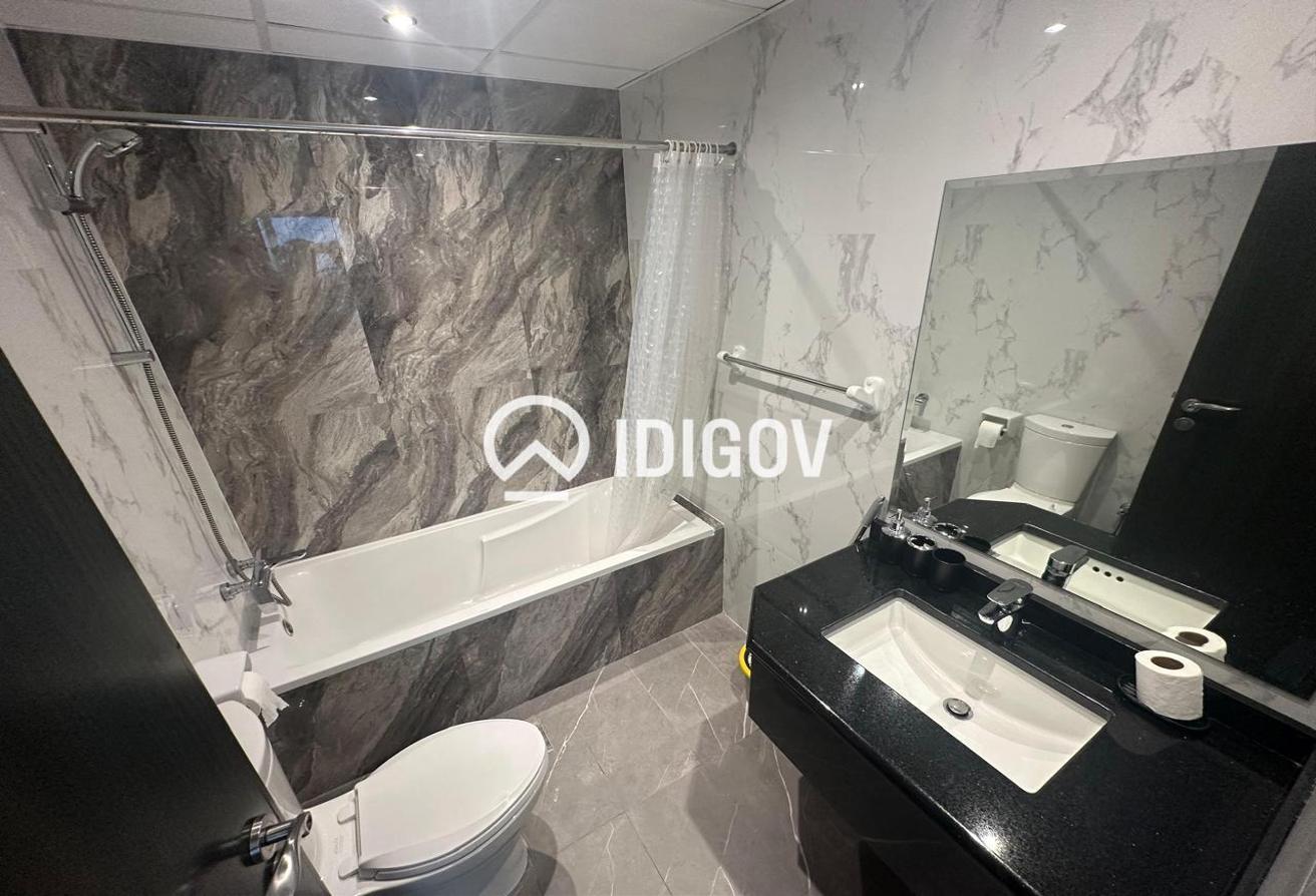 Vacant | Mid Floor | Furnished | With Balcony photo 8