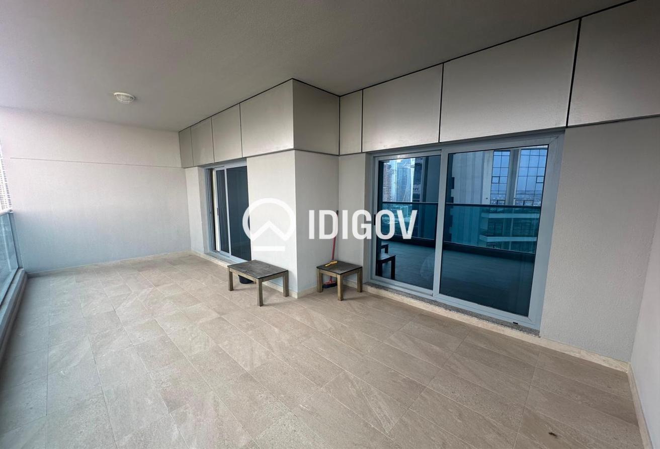 Vacant | Mid Floor | Furnished | With Balcony photo 11