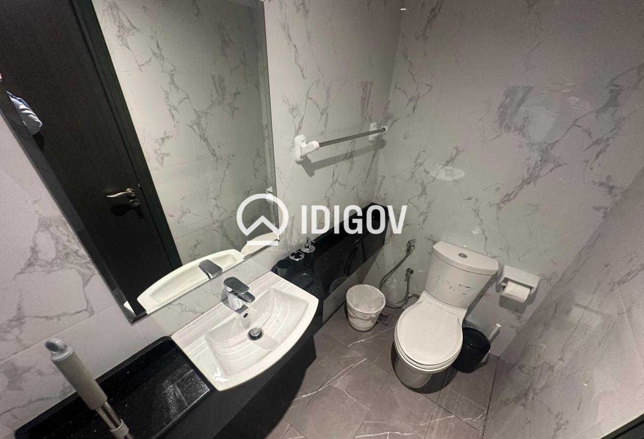 Vacant | Mid Floor | Furnished | With Balcony photo 12