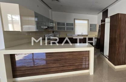 Villa - 5 Bedrooms - 5 Bathrooms for rent in Jumeirah 3 Villas - Jumeirah 3 - Jumeirah - Dubai Villa - 5 Bedrooms - 5 Bathrooms for rent in Jumeirah 3 Villas - Jumeirah 3 - Jumeirah - Dubai