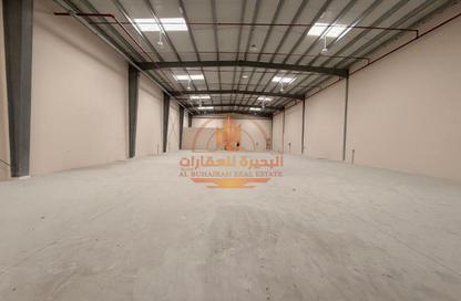 Warehouse - Studio - 1 Bathroom for rent in Al Sajaa - Sharjah
