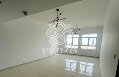 شقة - 2 غرف نوم - 2 حمامات للايجار في برج ربيعة - مجان - دبي لاند - دبي