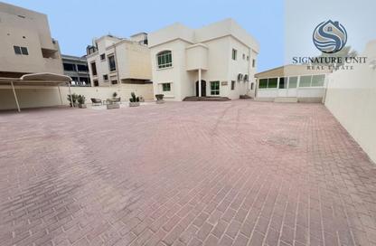 Villa - 5 Bedrooms - 7 Bathrooms for rent in Umm Suqeim 2 Villas - Umm Suqeim 2 - Umm Suqeim - Dubai